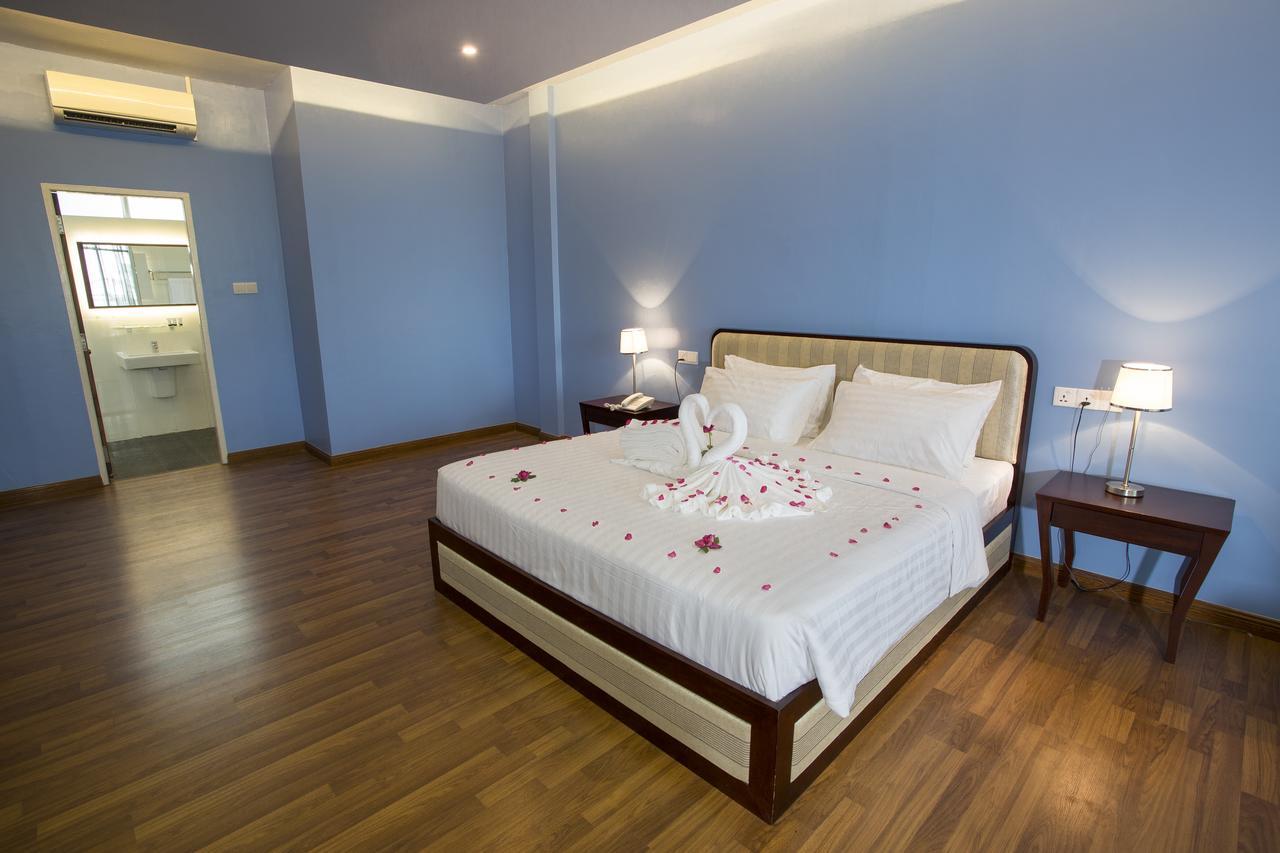Azura Beach Resort Chaungtha Exterior photo