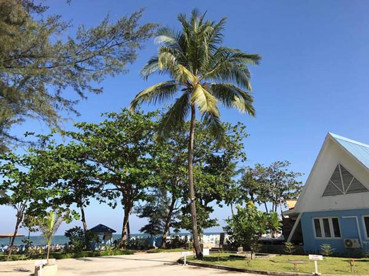 Azura Beach Resort Chaungtha Exterior photo